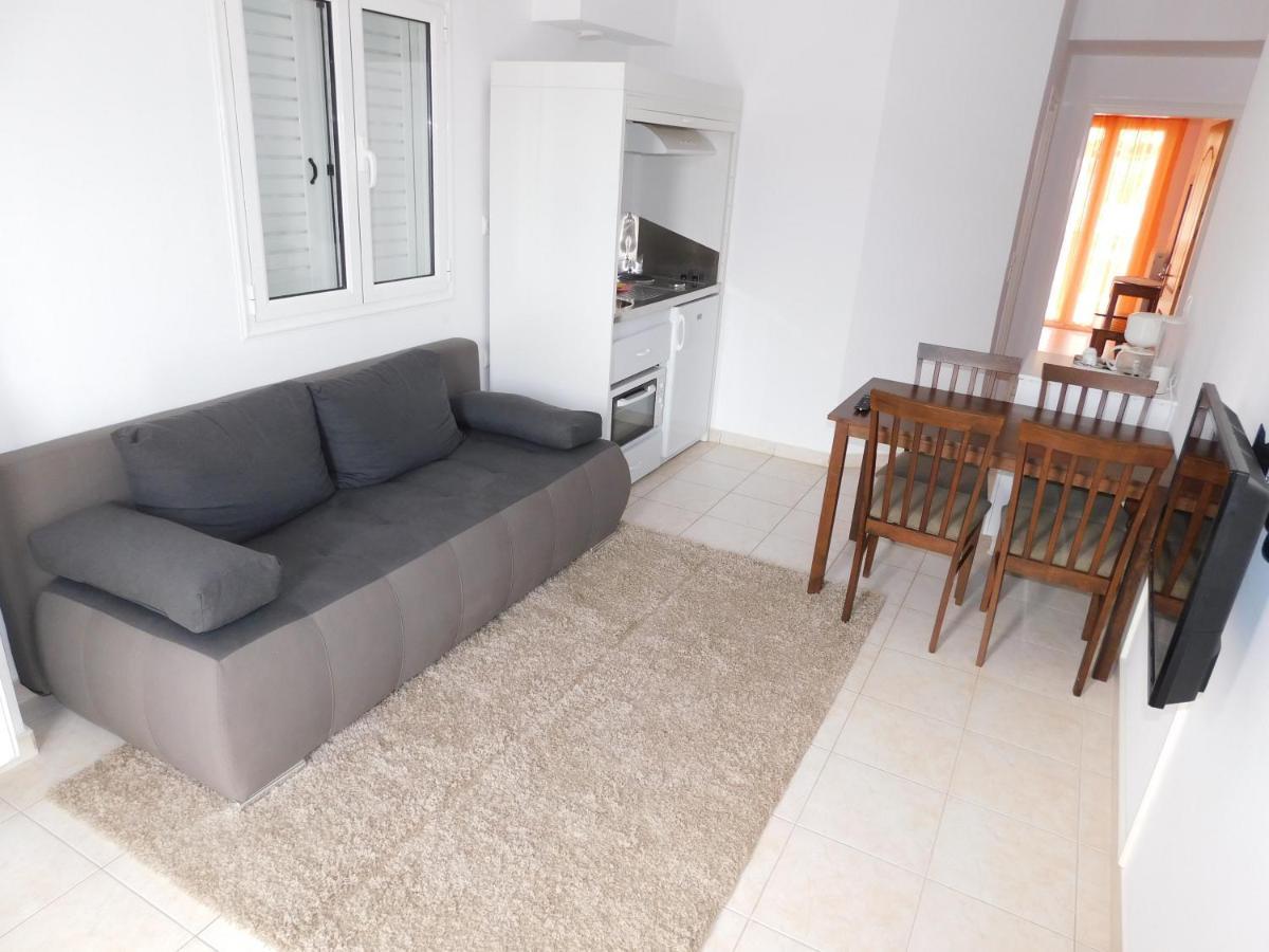 קליטוריה Elatos Apartments מראה חיצוני תמונה