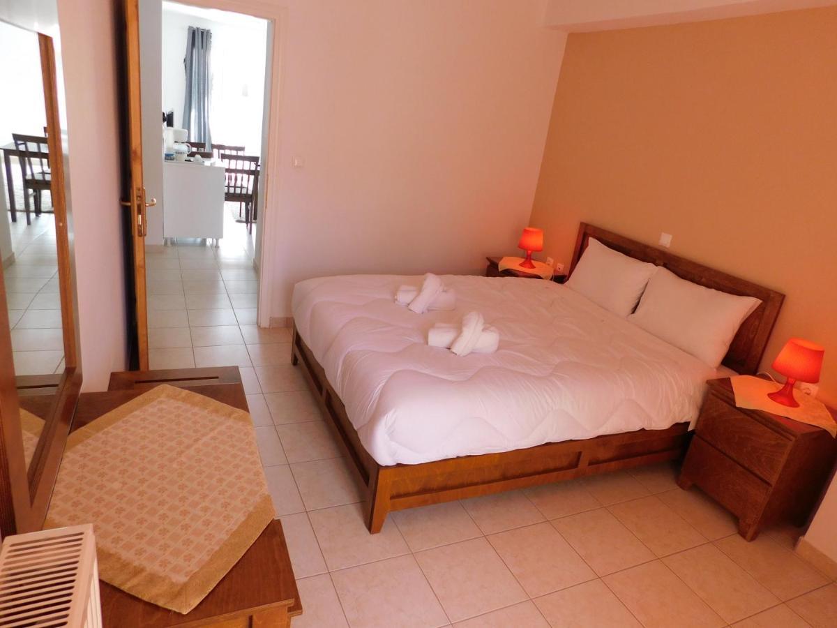 קליטוריה Elatos Apartments מראה חיצוני תמונה