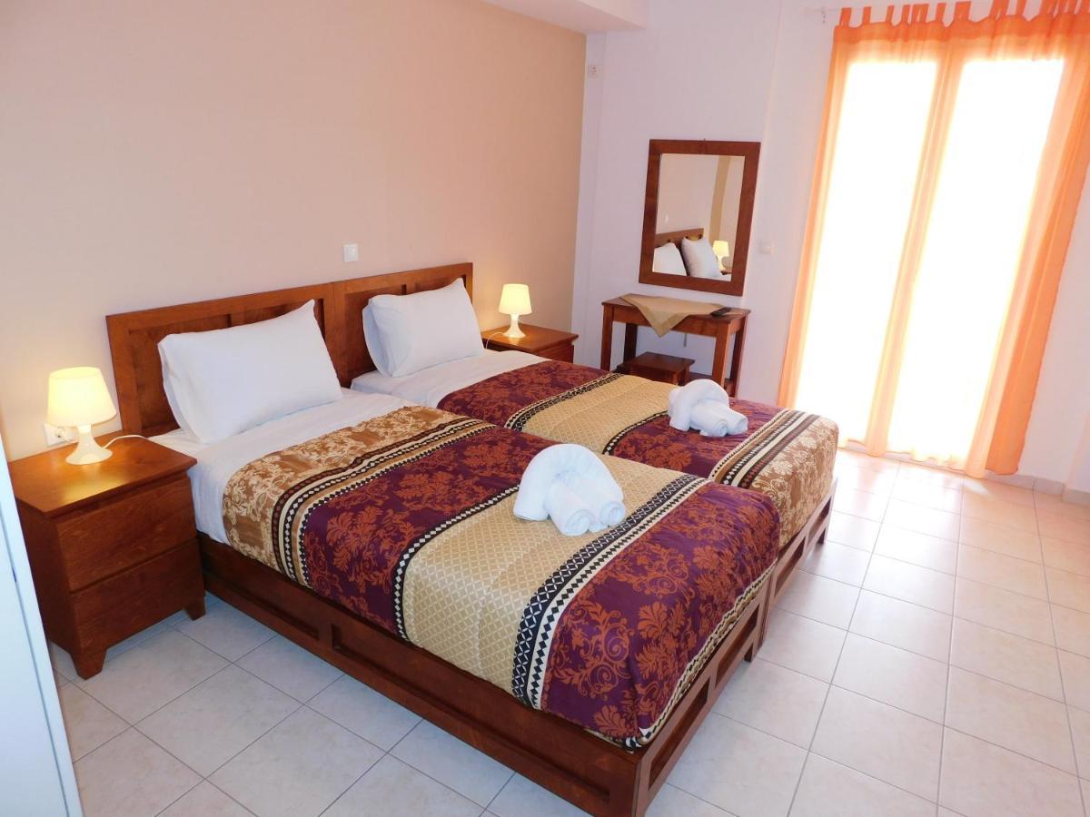 קליטוריה Elatos Apartments מראה חיצוני תמונה