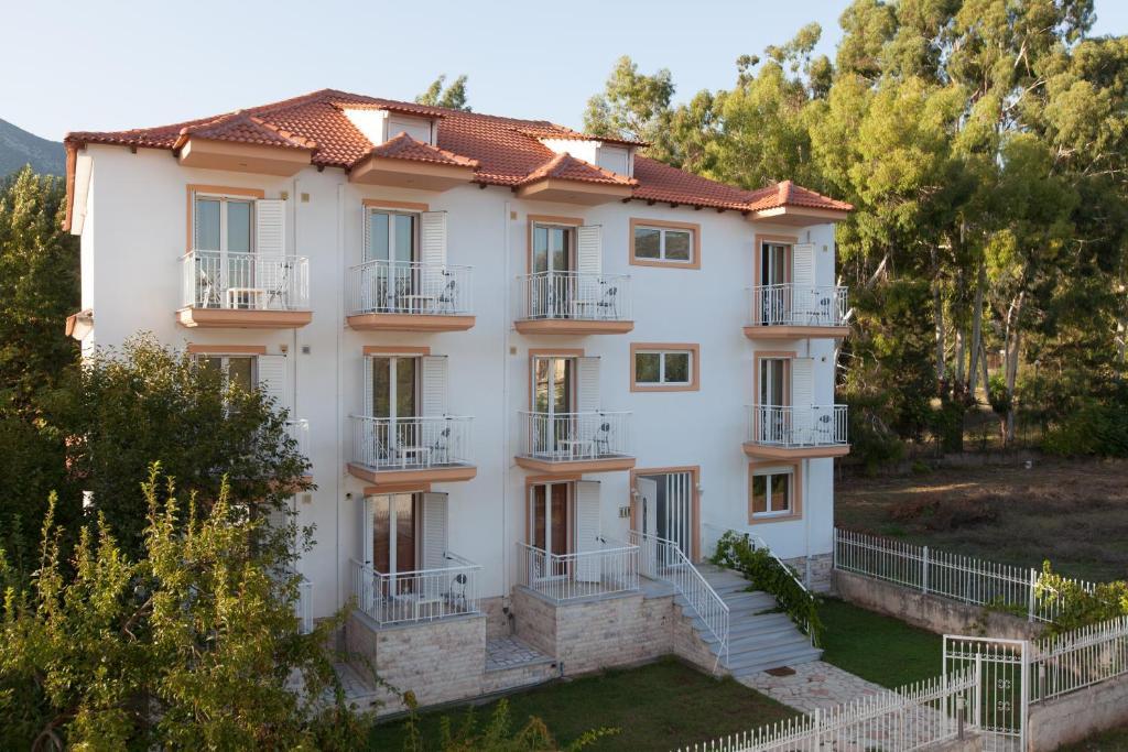קליטוריה Elatos Apartments מראה חיצוני תמונה